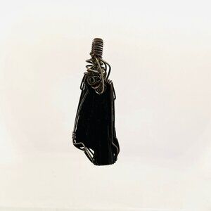 Estate Silver Wire Wrapped Black Gemstone Pendant – Unique Artisan Design